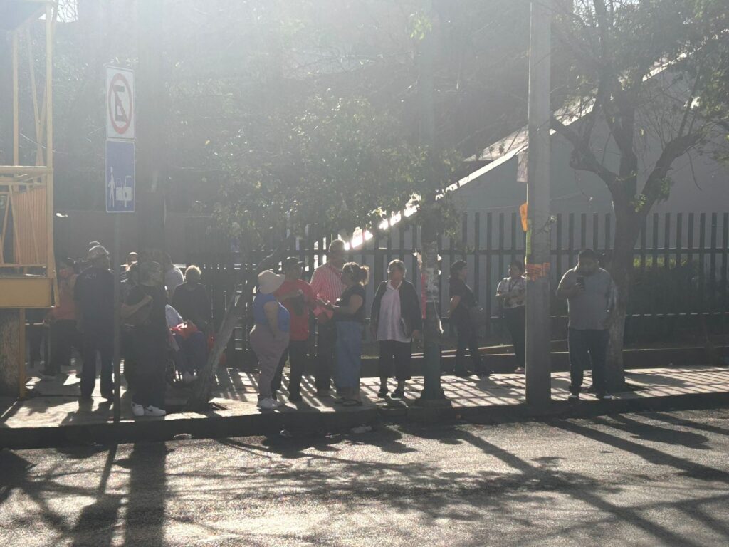 Monterrey sorprende con temperaturas de 40 grados en invierno, pero se prevé un descenso drástico de 17 grados.