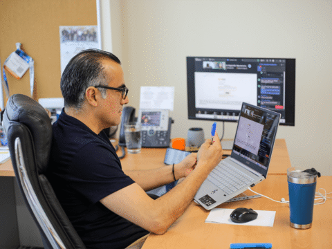 La nueva plataforma busca ayudar a empresas y emprendedores en el registro de trámites digitales en Nuevo León.