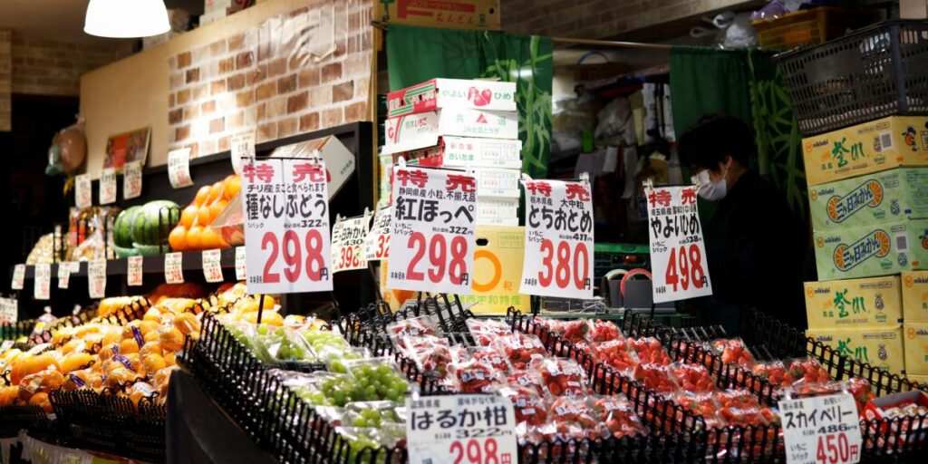 La reciente desaceleración de la inflación en Japón puede tener un impacto significativo en su economía. Descubre más.