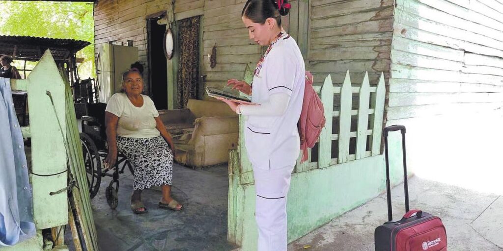 Explora el gasto de López Obrador en programas sociales aprobados y cómo superó lo establecido en el 2025.