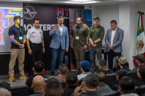 Adrián de la Garza inicialmente encabeza la formación de seguridad pública para el Mundial, asegurando multitudes seguras.