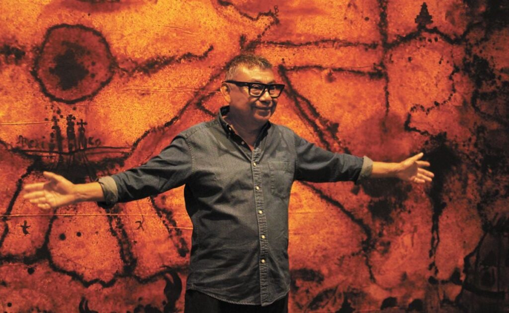 El artista Sergio Hernández alerta sobre el robo de obras en el Museo de Arte Contemporáneo de Oaxaca.