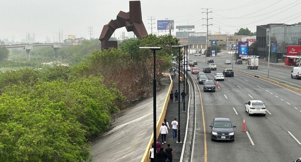 Estos cierres viales en Morones Prieto afectarán dos carriles. Entérate de los detalles de la obra.