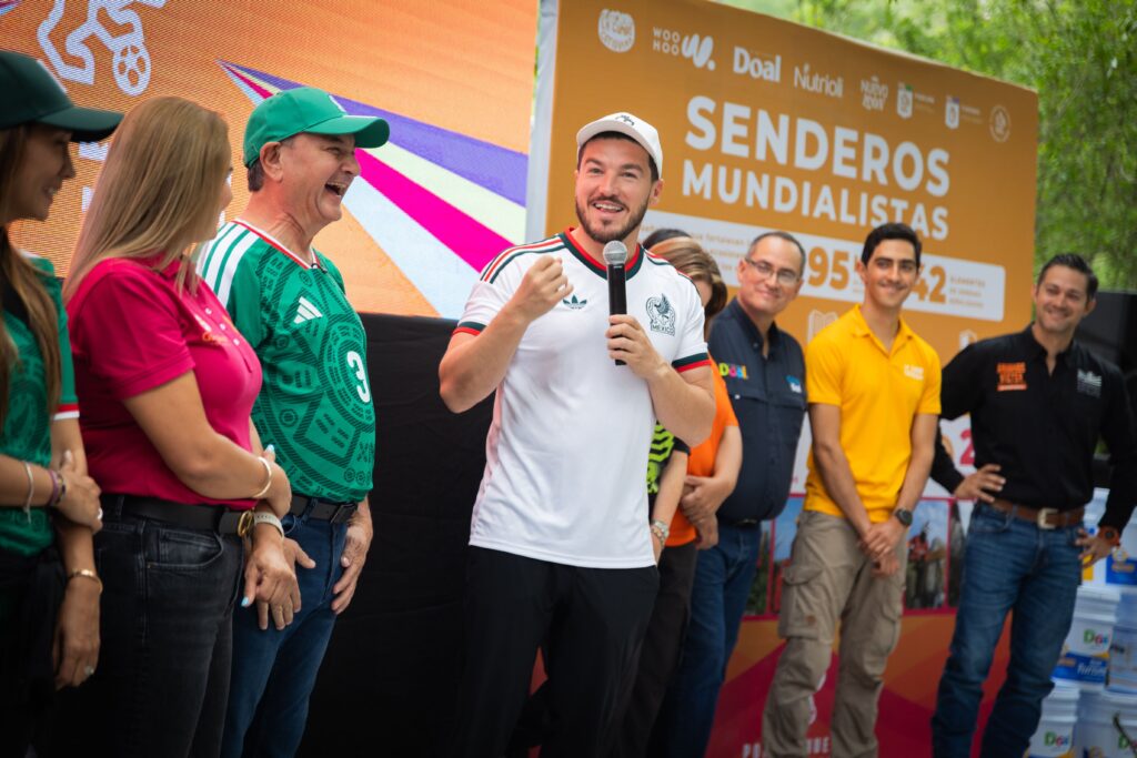 La nueva señalética instalada en el Cerro de la Silla mejora la experiencia de los senderistas en la región.