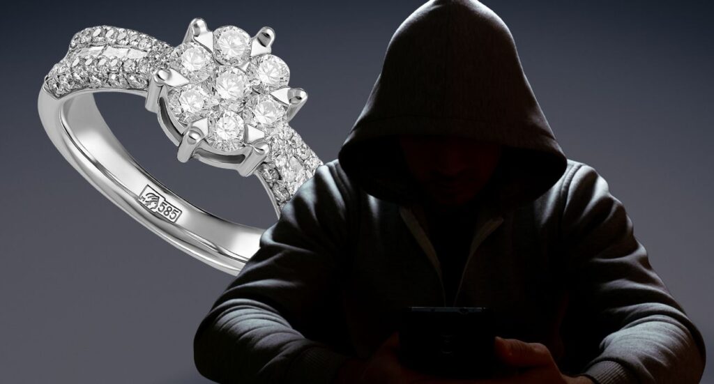 Una empleada se convirtió en víctima de extorsión, entregando joyas y efectivo tras amenazas telefónicas. Conoce los detalles.