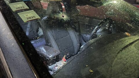 Un ataque armado en San José del Cabo resultó en la muerte de un estadounidense y lesiones a militares mexicanos.